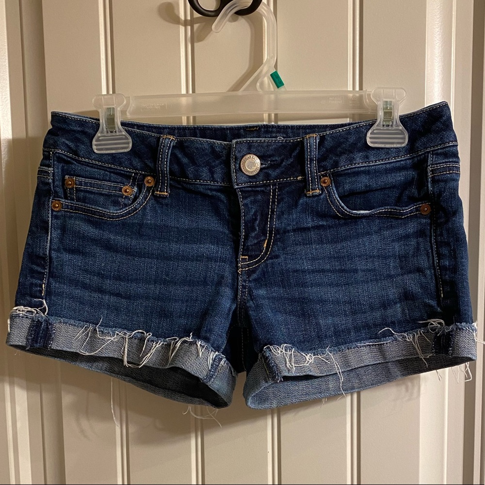 American eagle distressed denim shorts